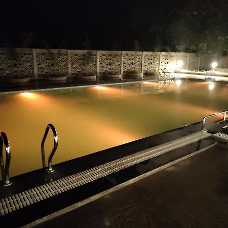 Silent Valley Resort Thane Exterior foto